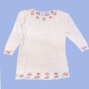 Shenanigans Vintage Hand Crochet Floral Sweater Cream Rose Women Large